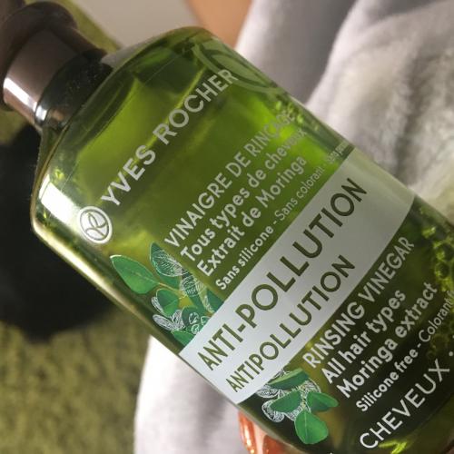 Yves Rocher Anti-pollution, Vinaigre de Rinçage [Rinsing Vinegar] (Detoksykująca płukanka octowa z wyciągiem z moringi) - opinie | zdjęcie do recenzji od GirlEm - 1