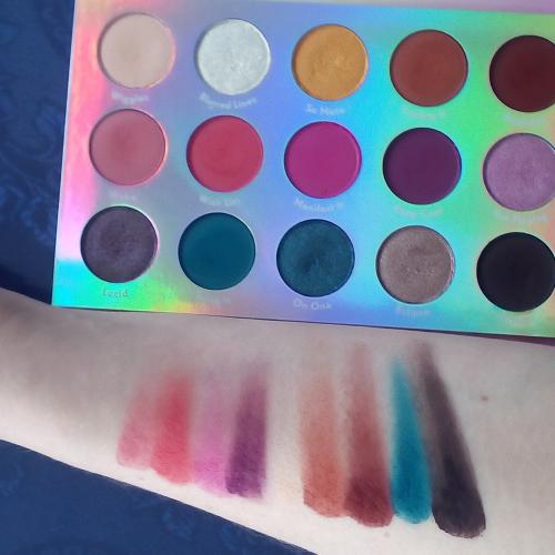 ColourPop Chasing Rainbows, Pressed Powder Shadow Palette (Paleta 15 cieni do powiek) - opinie | zdjęcie do recenzji od bbozenka - 2