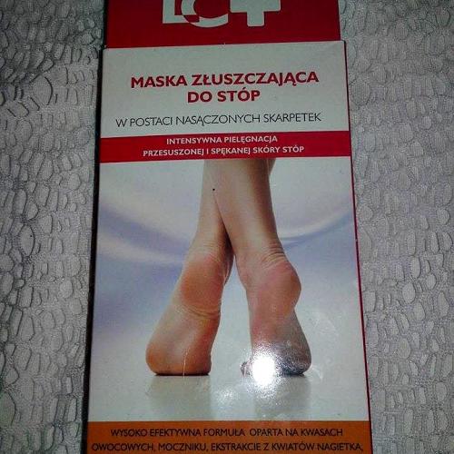 Laura Conti Maska złuszczająca do stóp w postaci nasączonych skarpetek - opinie | zdjęcie do recenzji od Hizabela