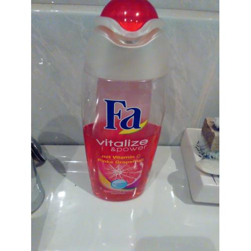 Fa Vitalize & Power, Showergel mit Vitamin C  Pink Grapefruit (Żel pod prysznic z witaminą C) - opinie | zdjęcie do recenzji od dastiinqa