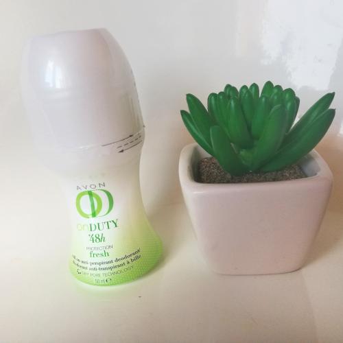 Avon On Duty Women, 48h Fresh Anti- Perspirant Roll- On (Dezodorant antyperspiracyjny w kulce dla niej `Pełnia świeżości`) - opinie | zdjęcie do recenzji od Paulina11424