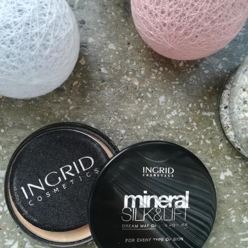 Ingrid Cosmetics Mineral Silk & Lift Dream Matt de Lux Powder Powder (Puder matujący w kamieniu) - opinie | zdjęcie do recenzji od Pavlla_ - 1