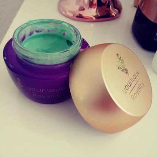 Younique Royalty, Oil Control Mask (Maska do twarzy regulująca wydzielanie sebum) - opinie | zdjęcie do recenzji od redcarpet93 - 3