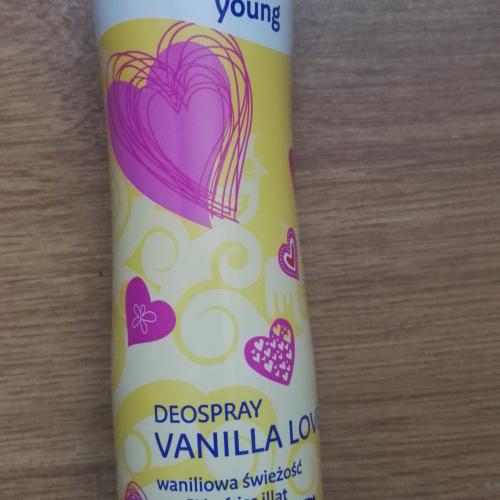 Isana Young, Deospray Vanilla Love [Vanilla Sky] (Dezodorant w sprayu) - opinie | zdjęcie do recenzji od Paszkowska93