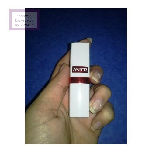 Astor Soft Sensation Vitamin & Collagen Lipstick (Pomadka nawilżająco - pielęgnująca) - opinie | zdjęcie do recenzji od stokrotkaxxx - 2