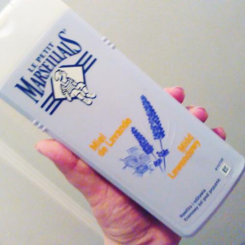 Le Petit Marseillais Gel Douche Extra Doux Miel de Lavande (Kremowy żel pod prysznic `Miód lawendowy`) - opinie | zdjęcie do recenzji od dastiinqa