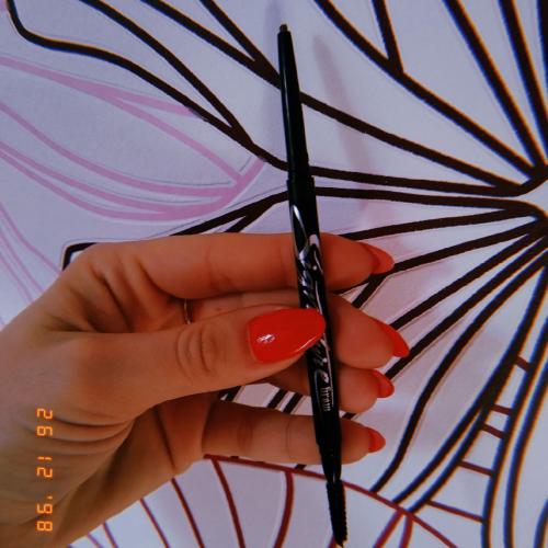 Kat Von D Signature Brow, Precision Pencil (Precyzyjny ołówek do brwi) - opinie | zdjęcie do recenzji od Rumcykiewicz