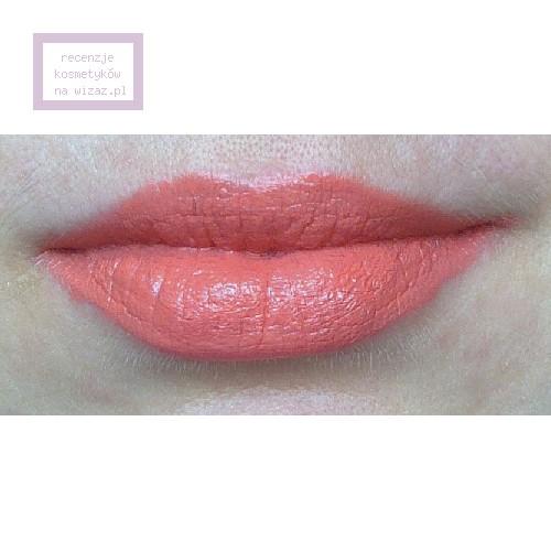 Flormar Long Wearing Lipstick (Pomadka długotrwała) - opinie | zdjęcie do recenzji od VanillaImpression - 1