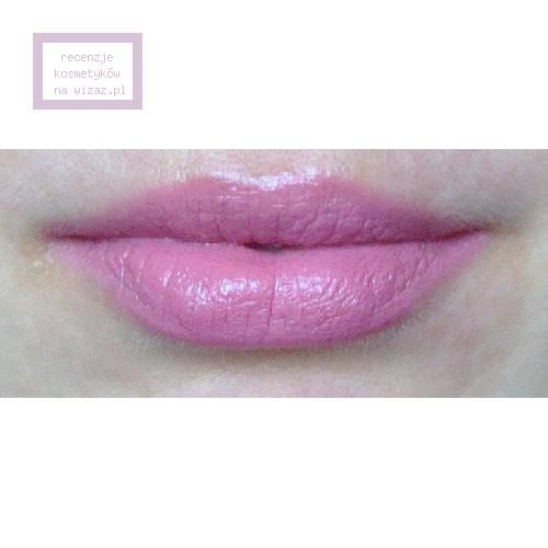 Flormar Long Wearing Lipstick (Pomadka długotrwała) - opinie | zdjęcie do recenzji od VanillaImpression - 2