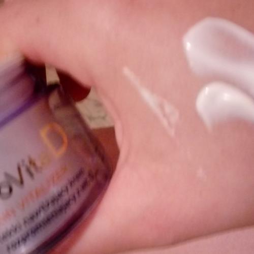 Lirene Dermoprogram ProVita D, PRO Dermal Activator (Ultra aktywny krem regenerujący na noc z witaminą D) - opinie | zdjęcie do recenzji od malutka20123 - 3