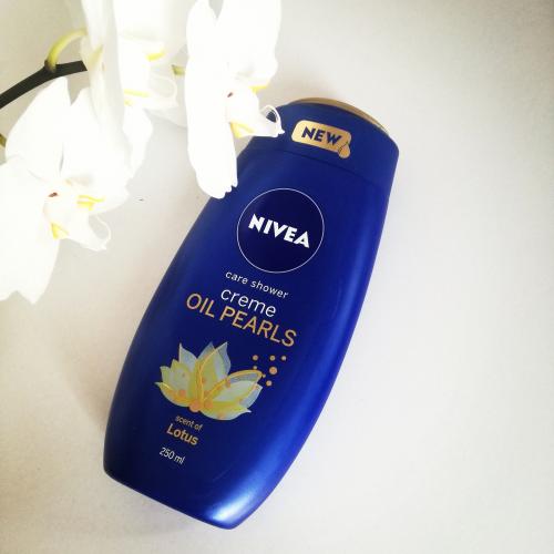 Nivea Oil Pearls, Kremowy żel pod prysznic o zapachu lotosu - opinie | zdjęcie do recenzji od julka_testuje