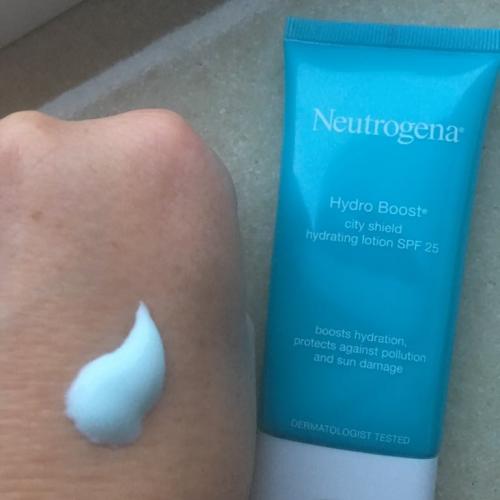 Neutrogena Hydro Boost, City Shield SPF 25 (Nawadniający krem do twarzy) - opinie | zdjęcie do recenzji od ivva1