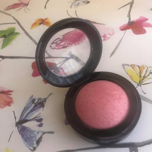 Deborah Hi-tech Blush (Wypiekany róż do policzków) - opinie | zdjęcie do recenzji od Kathrine5
