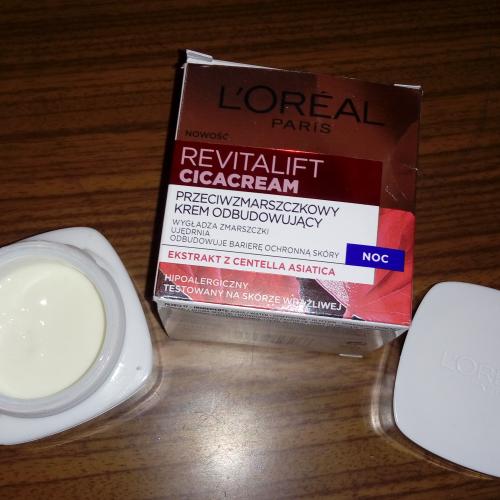 L'Oreal Paris Revitalift Cicacream, Przeciwzmarszczkowy krem odbudowujący na noc - opinie | zdjęcie do recenzji od malutka20123 - 1