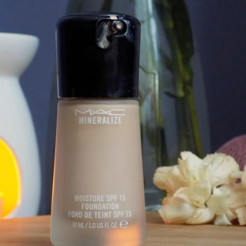 M.A.C. Mineralize, Moisture Fluid SPF 15 Foundation (Podkład nawilżający) - opinie | zdjęcie do recenzji od ksanaru - 2